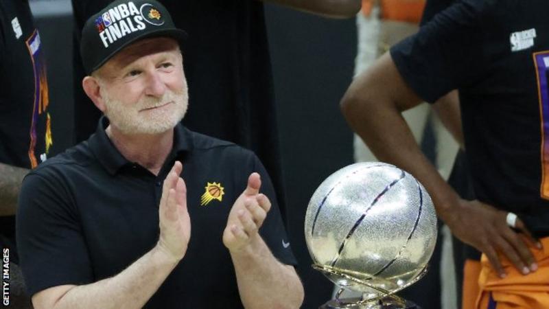 Robert Sarver has announced to sell his NBA club, Phoenix Suns.