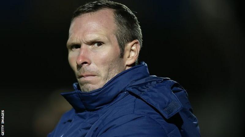 Oxford United: Manager Michael Appleton happy with smaller pitch - BBC ...