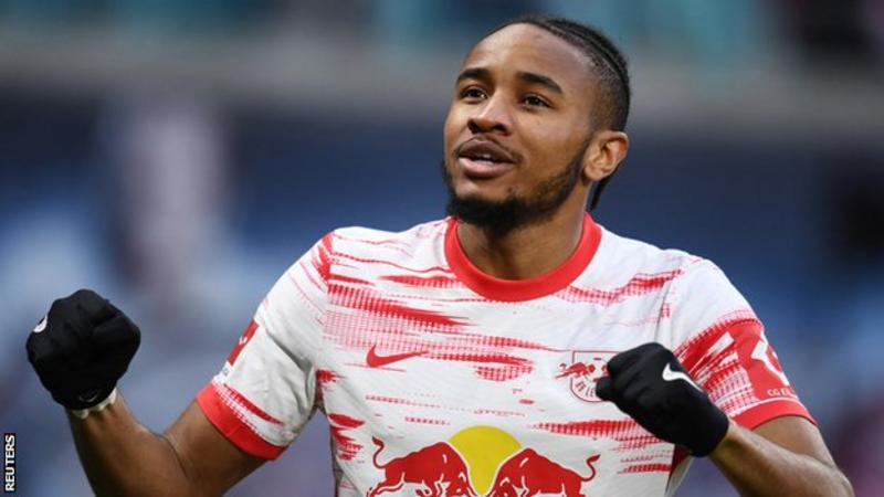 Christopher Nkunku extends his contract with RB Leipzig.