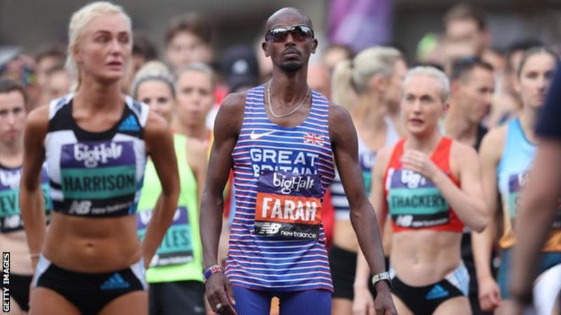 Mo Farah has withdrawn his name from Sunday's London Marathon.