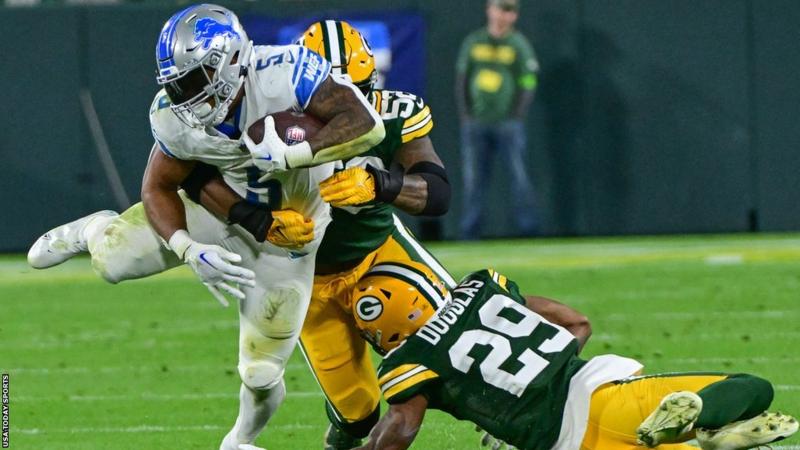 Detroit Lions secured top spot of the NFC North by cruising past Green Bay Packers by 34-20 in NFL 2023 regular season.