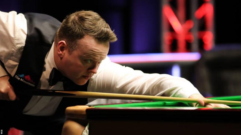 Snooker star Shaun Murphy progressed into the semi-finals of the Tour Championship.