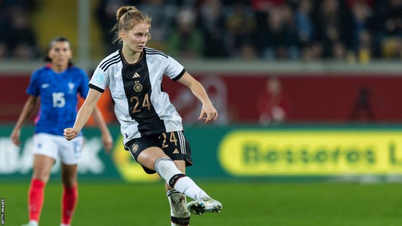German midfielder Sjoeke Nusken has confirmed to join Chelsea Women from Eintracht Frankfurt.