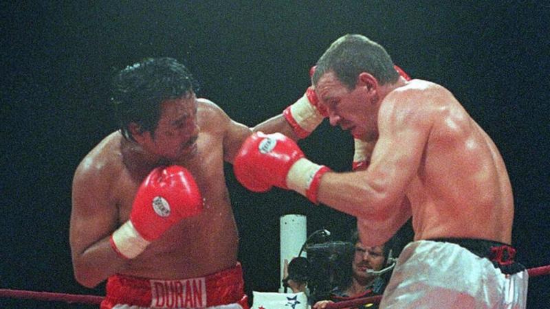 Roberto Duran and Dave Radford during their 1997 boxing match