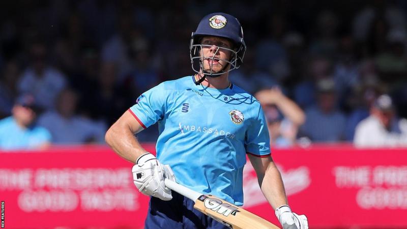 South Africa's Grant Roelofsen signed a deal with Gloucestershire for the T20 Vitality Blast.