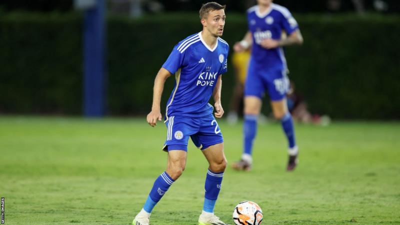 Timothy Castagne confirmed his move to Fulham from Leicester on a four-year deal.