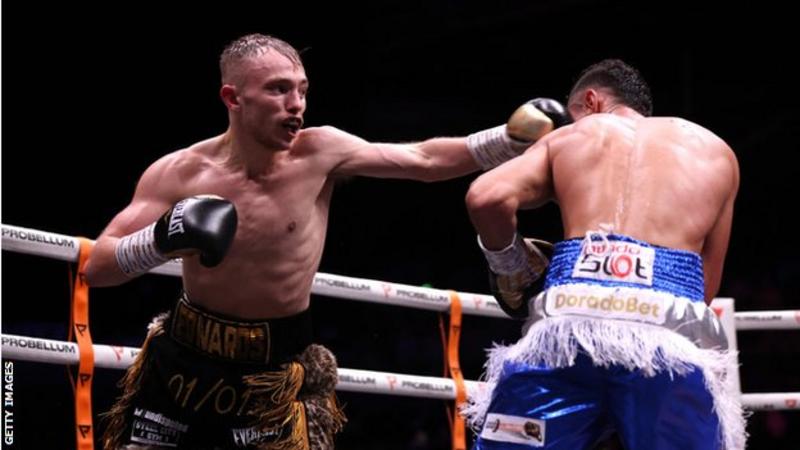 Sunny Edwards thrashed out Felix Alvarado to retain his IBF flyweight title.