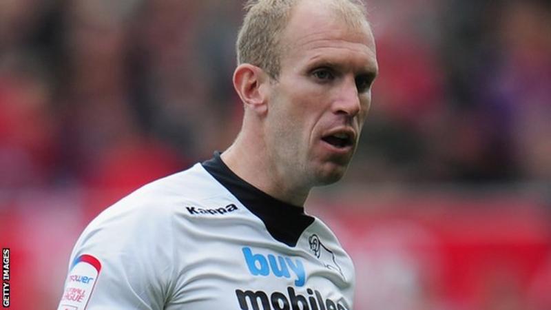 Bury: Gareth Roberts one of five released from club - BBC Sport