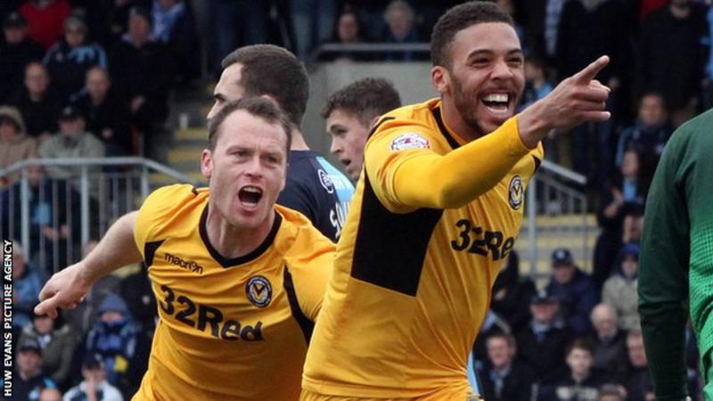 Newport County enjoy first taste of Football League - BBC Sport
