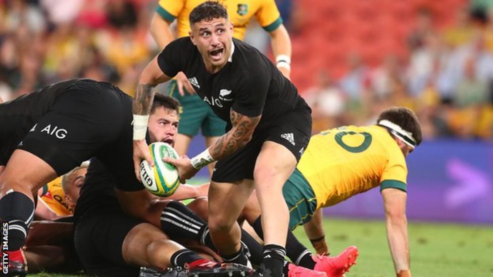 TJ Perenara: New Zealand scrum-half confirms interest in rugby league ...