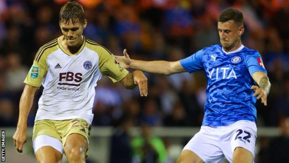 Scott Quigley Stockport County forward moves to Rochdale on season