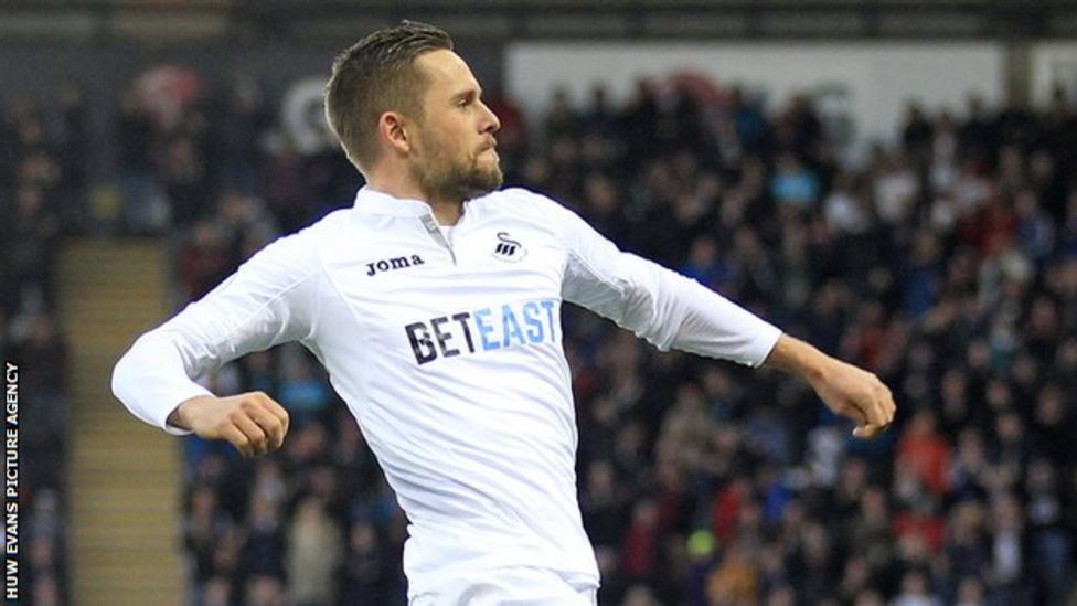 Gylfi Sigurdsson: Swansea midfielder vital in Swansea ...