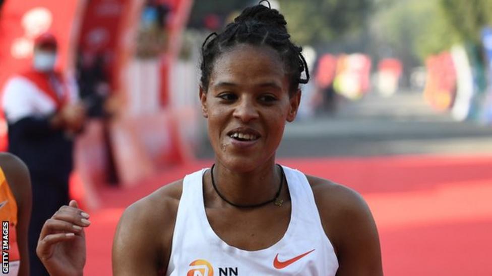 Antrim Coast Half Marathon Ethiopian Yalemzerf Yehualaw smashes women's world record BBC Sport