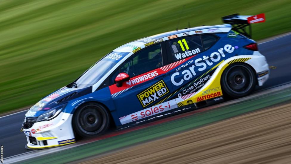 BTCC: Andrew Watson impresses with trophy on debut - BBC Sport