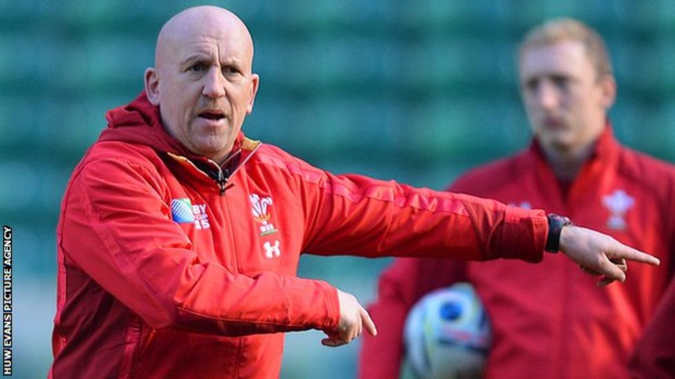 Shaun Edwards Wales defence coach signs new deal BBC Sport