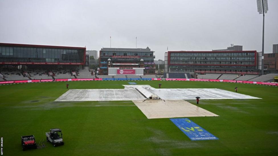 the-ashes-why-does-rain-stop-cricket-and-what-can-be-done-bbc-sport