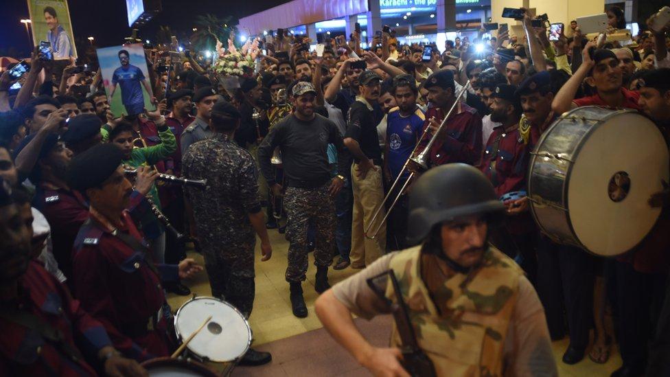 Pakistan fans at Karachi International airport