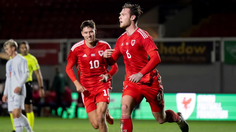 Wales U21 10 Iceland U21 Tenman Wales return to top of group BBC Sport