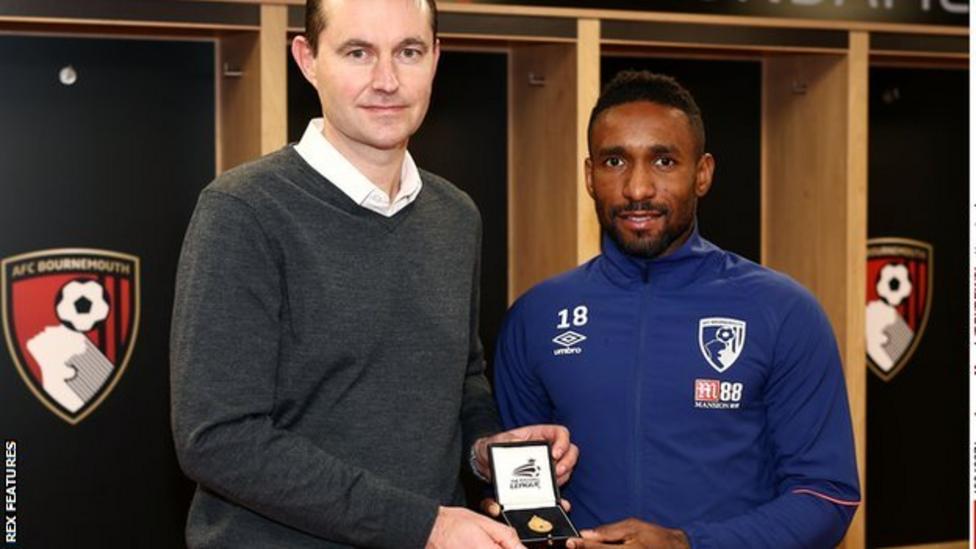 Jermain Defoe gets League Cup winners' medal - 10 years after Tottenham