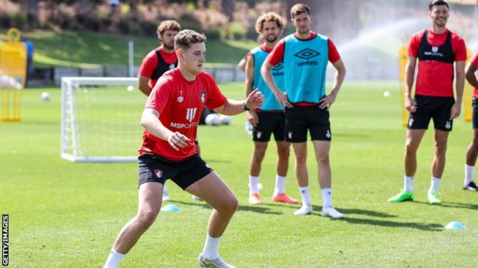 David Brooks Bournemouth Wales Midfielder Signs Contract Extension David brooks bournemouth wales midfielder signs contract extension