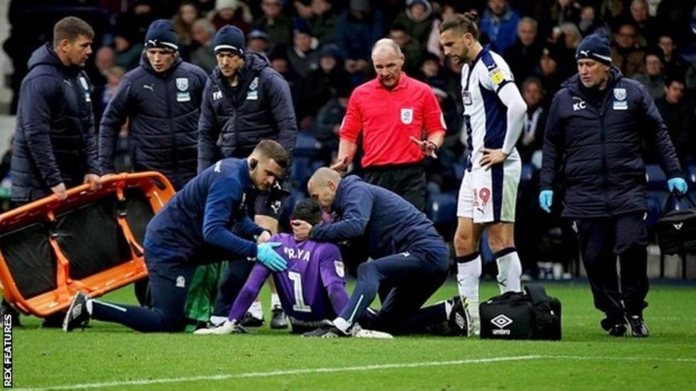 David Raya Blackburn Rovers keeper in hospital after breaking nose in