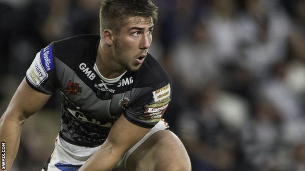 greg-minikin-castleford-tigers-centre-signs-two-year-contract