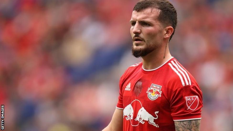 Adam Phillips and Tom Edwards Barnsley sign Burnley midfielder and