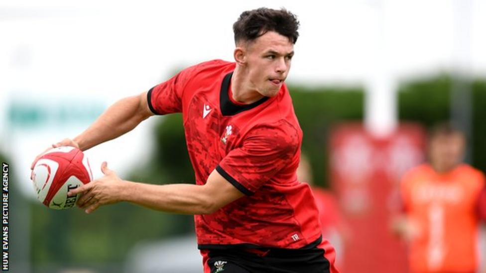 Tom Rogers New Wales wing reveals family delight at international call