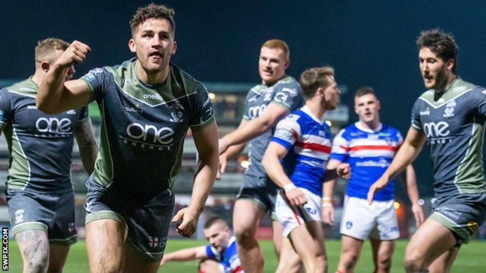 Super League: Wakefield Trinity 32-34 Warrington Wolves - BBC Sport