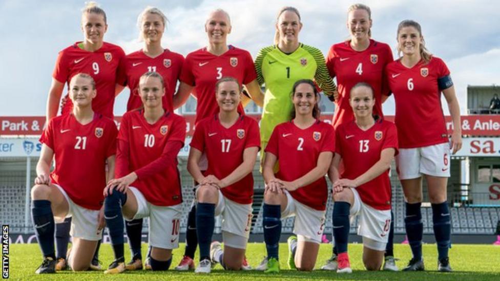 Norway will pay their male and female football teams the same BBC Sport