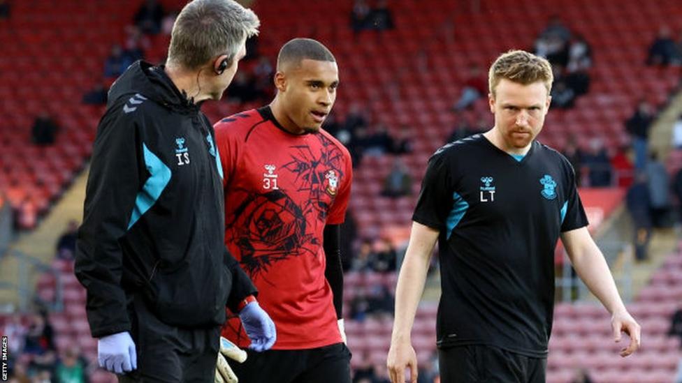 Southampton 'keeper Gavin Bazunu out until 2025 with Achilles tendon injury