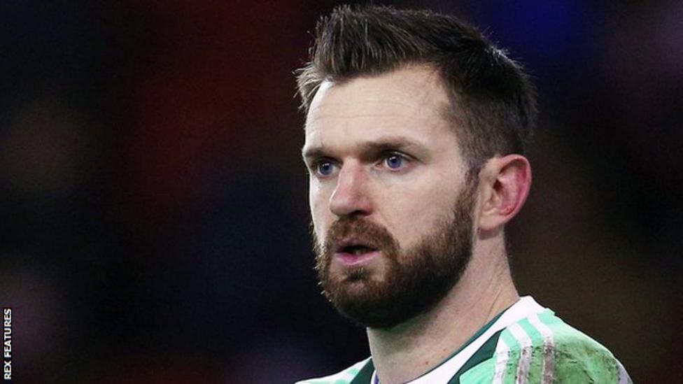 Mark Howard: Bolton Wanderers sign ex-Sheffield United goalkeeper - BBC ...