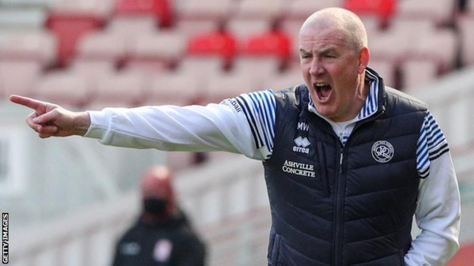 Mark Warburton: Queens Park Rangers boss signs new contract - BBC Sport