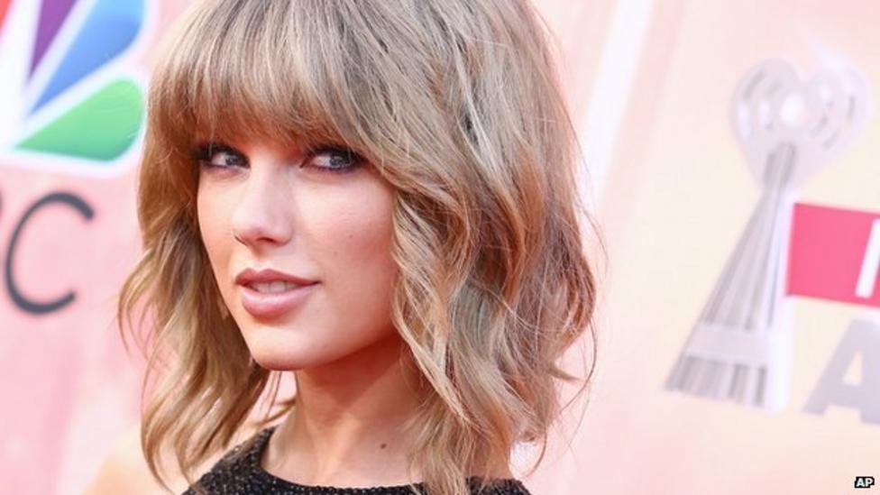 Taylor Swift makes Apple change music policy