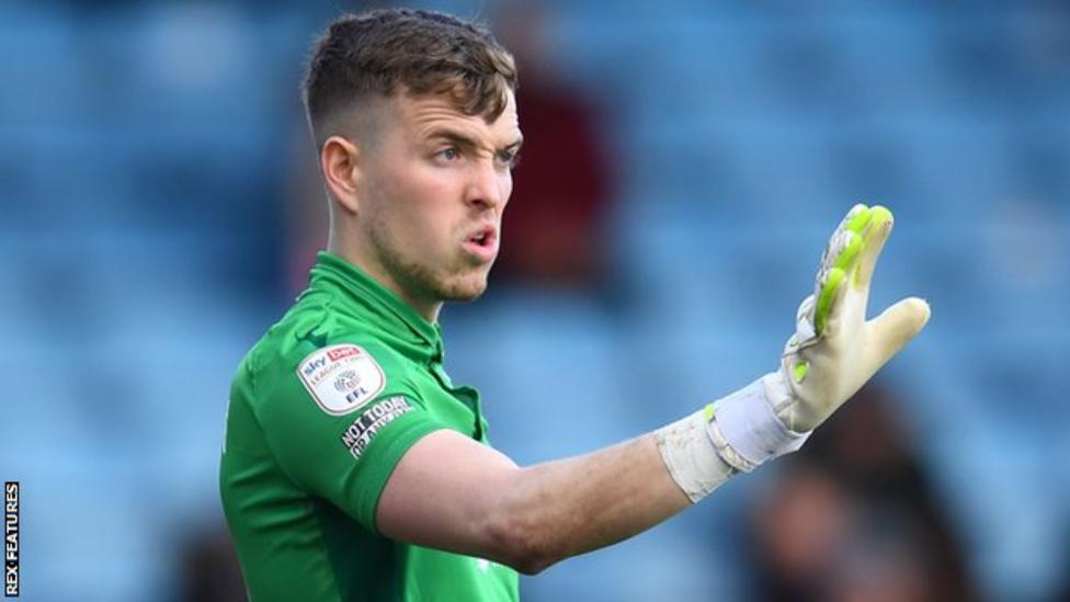 Rory Watson Goalkeeper extends Wrexham stay until January BBC Sport