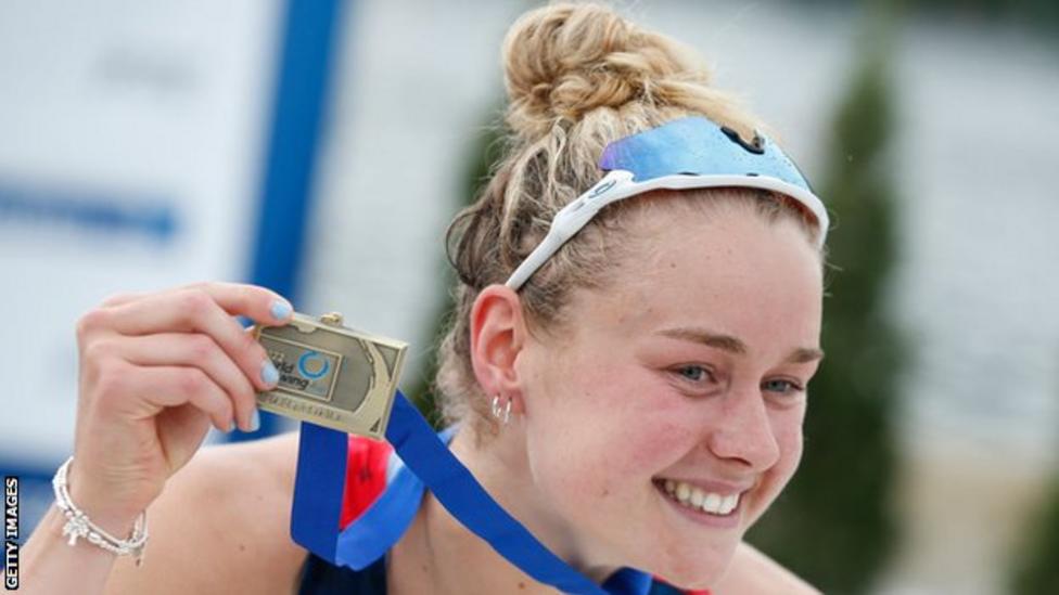 World Rowing Cup: Rebecca Shorten and Hannah Scott claim medals - BBC Sport