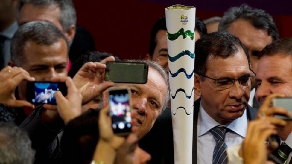 Brazil unveils Olympic torch