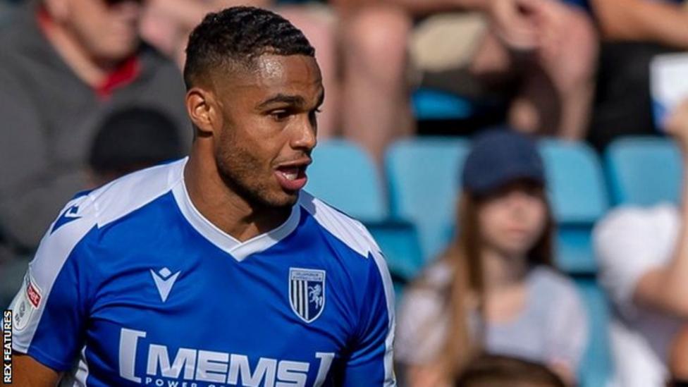 Mikael Mandron: Crewe Alexandra sign Gillingham striker - BBC Sport