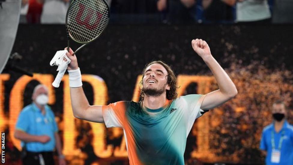 Australian Open 2022 : Stefanos Tsitsipas outlasts Fritz