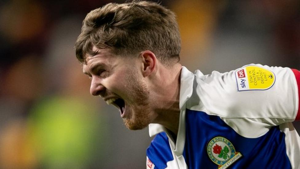 Jacob Davenport Lincoln City sign former Blackburn Rovers midfielder