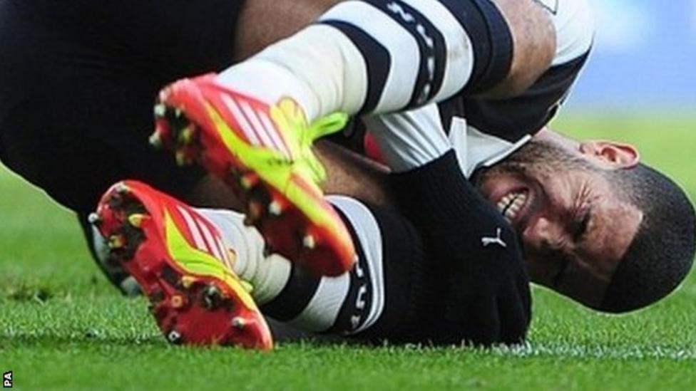 Newcastle's Leon Best out for "number of weeks" with knee injury BBC