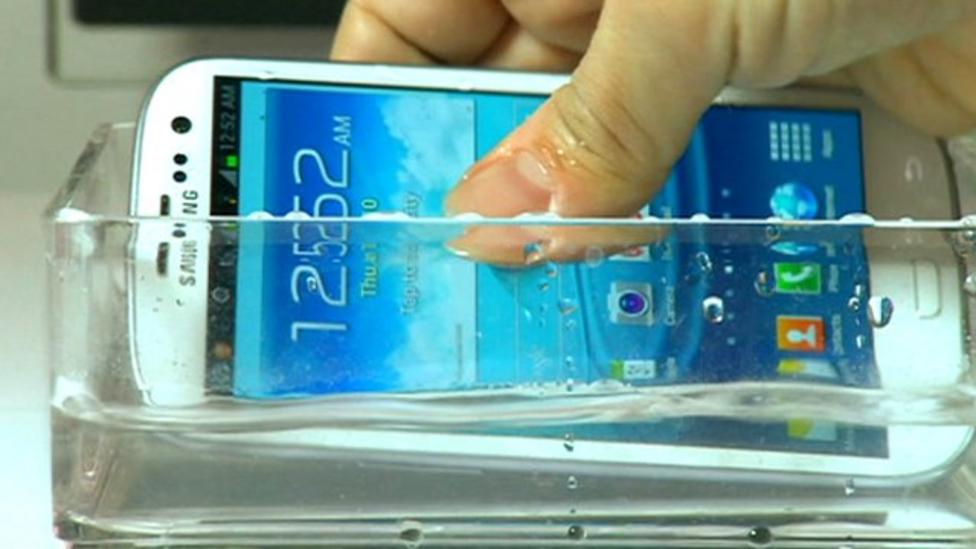 New tech makes phones waterproof