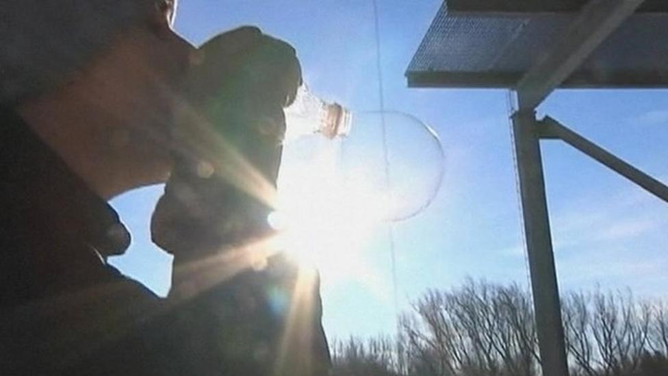 Bubbles freeze in cold US air