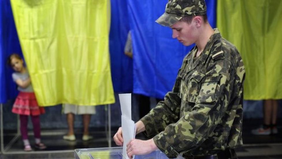 Ukrainians vote in important election