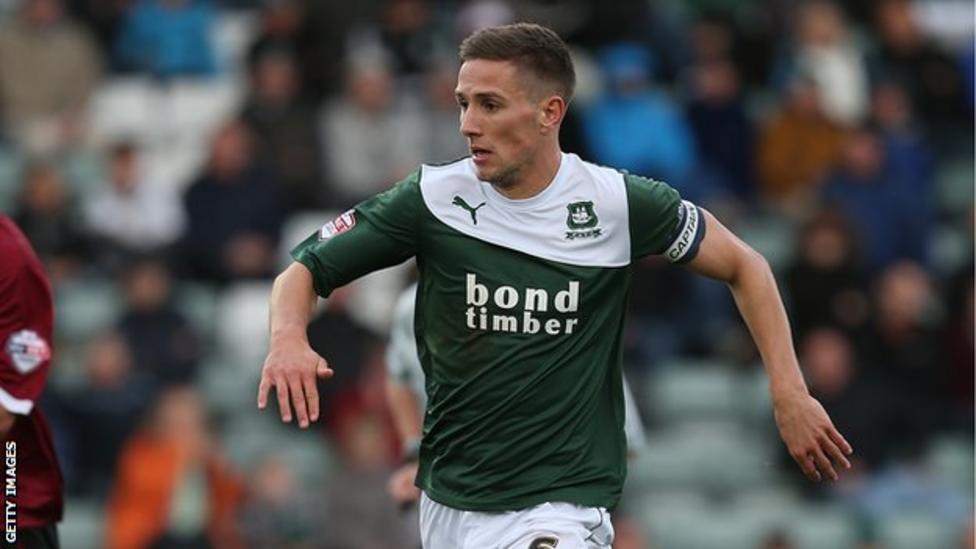 Conor Hourihane: Barnsley sign Plymouth Argyle midfielder - BBC Sport