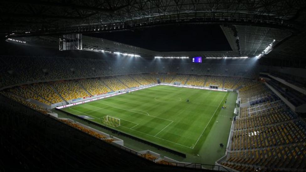 Стадион арена львов. Арена Львов. Стадион Львов Арена. Стадион Львов 2022. Львов Арена в стиле евро 2012.