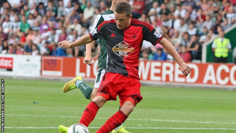 Swansea City: Gylfi Sigurdsson has returned better - Garry ...