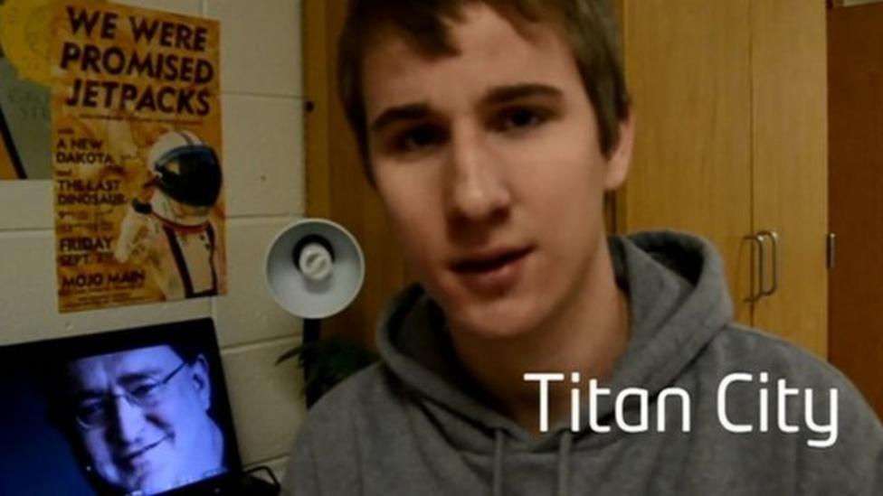Teen who built Minecraft city talks to Newsround