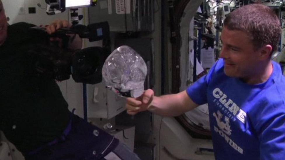 What happens when astronauts play with water in space? CBBC Newsround