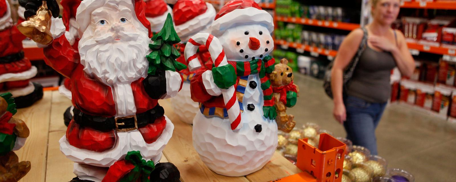 This Is Why Christmas Creep Makes Us Cringe Bbc Worklife